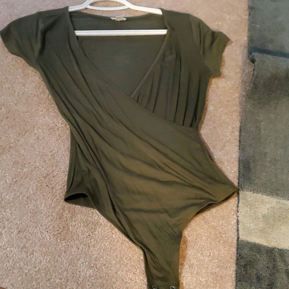 T shirt style bodysuit